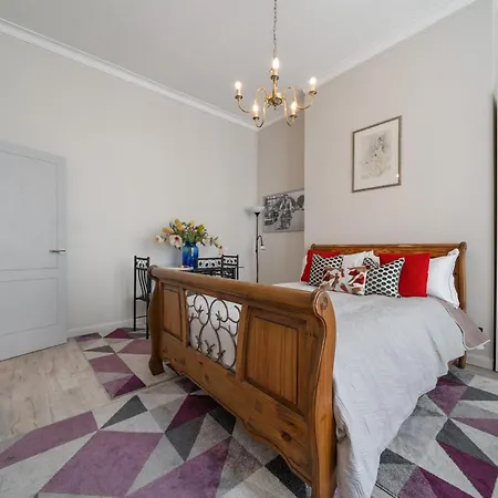 Modern Studio Apartment Londres Extérieur photo