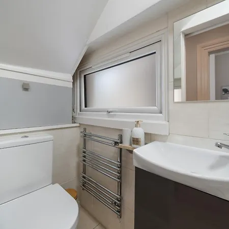 Modern Studio Apartment Londres Extérieur photo