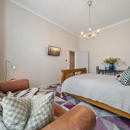 Modern Studio Apartment Londres Extérieur photo