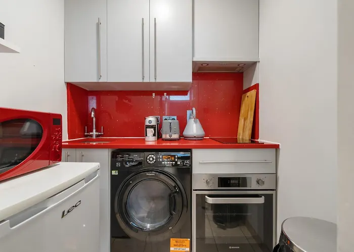Modern Studio Apartment